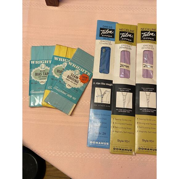 Mixed Box Lot Sewing Notions weighs 10 oz. List in description GUC - Picture 10 of 12